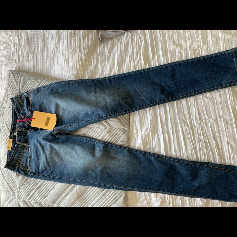 BRAND NEW GORGEOUS JEANS